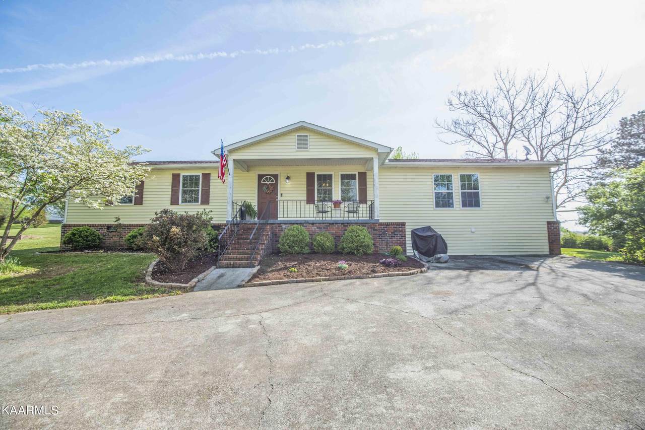 709 Periwinkle Lane - Photo 1