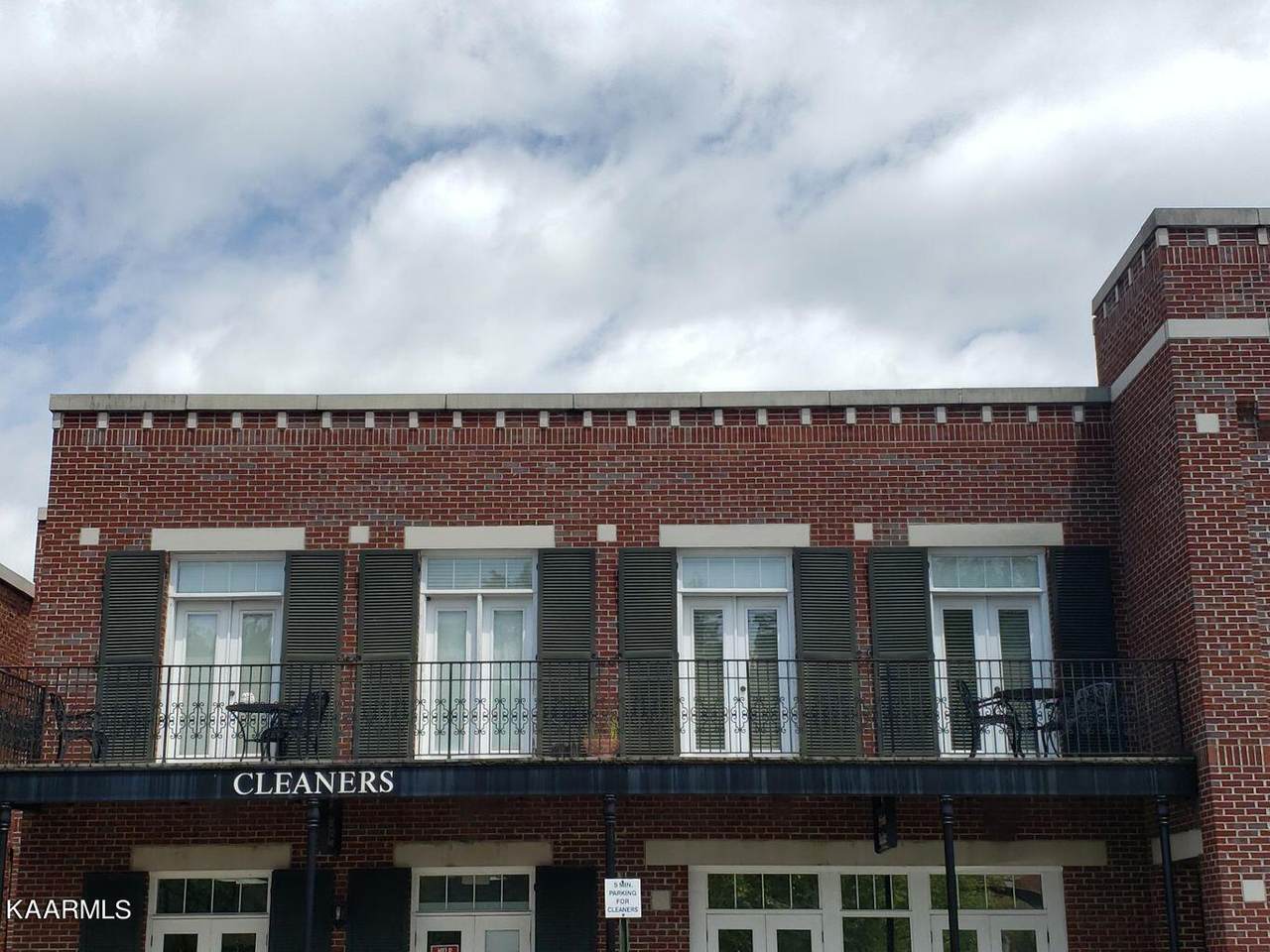164 Market St - Photo 1