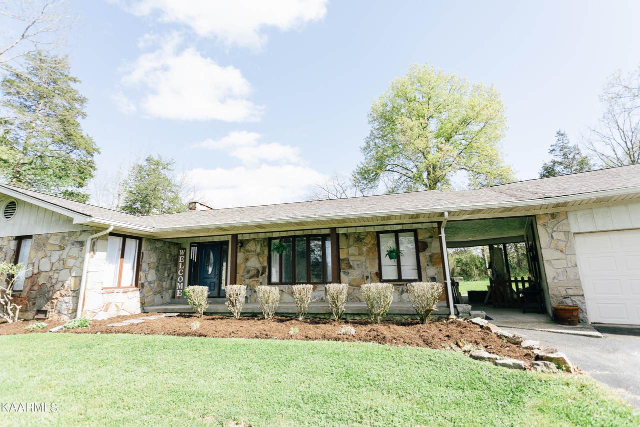 245 Cumberland Drive - Photo 1