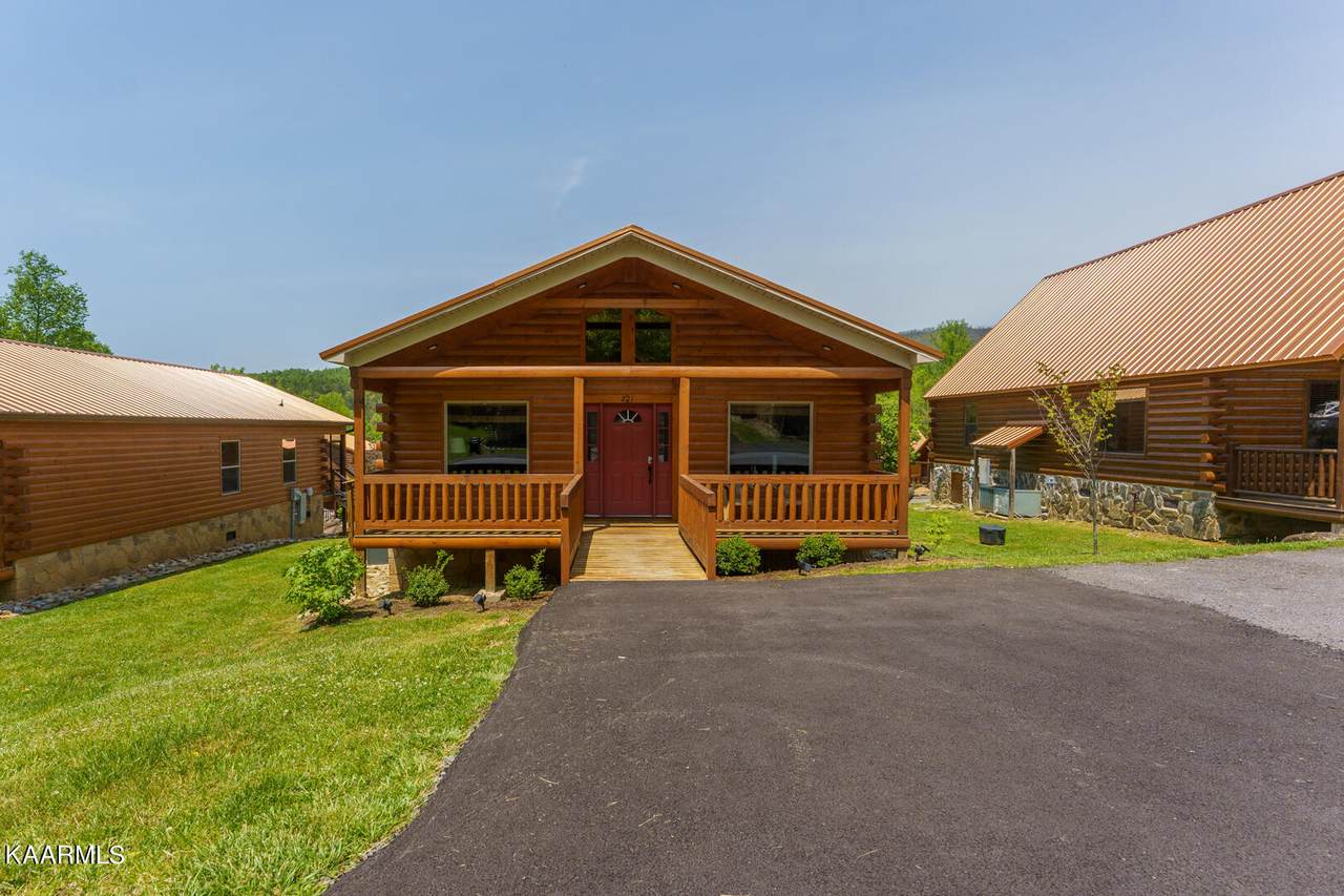 221 Forrest Loop - Photo 1