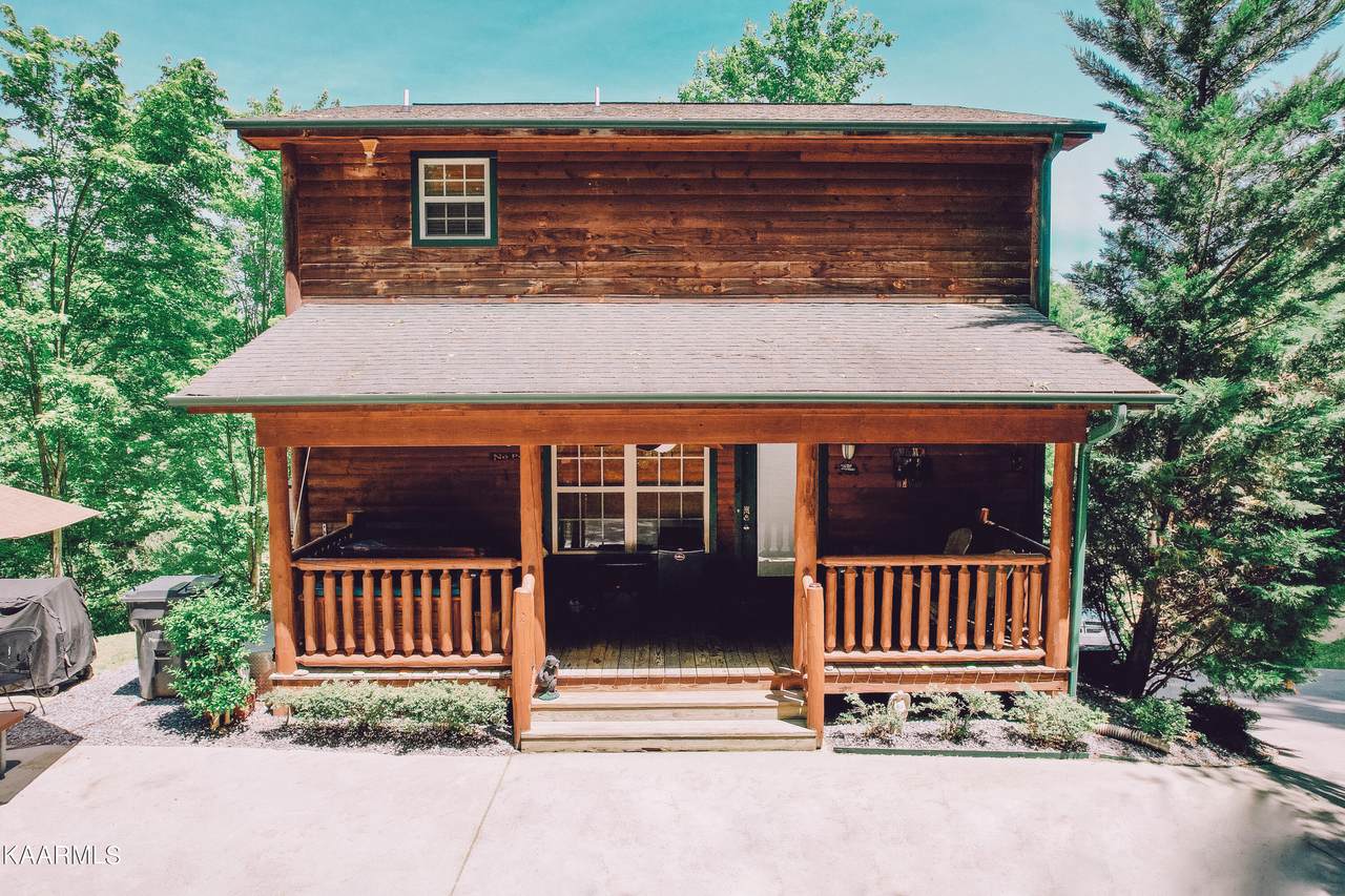 2604 Stonebrook Drive - Photo 1