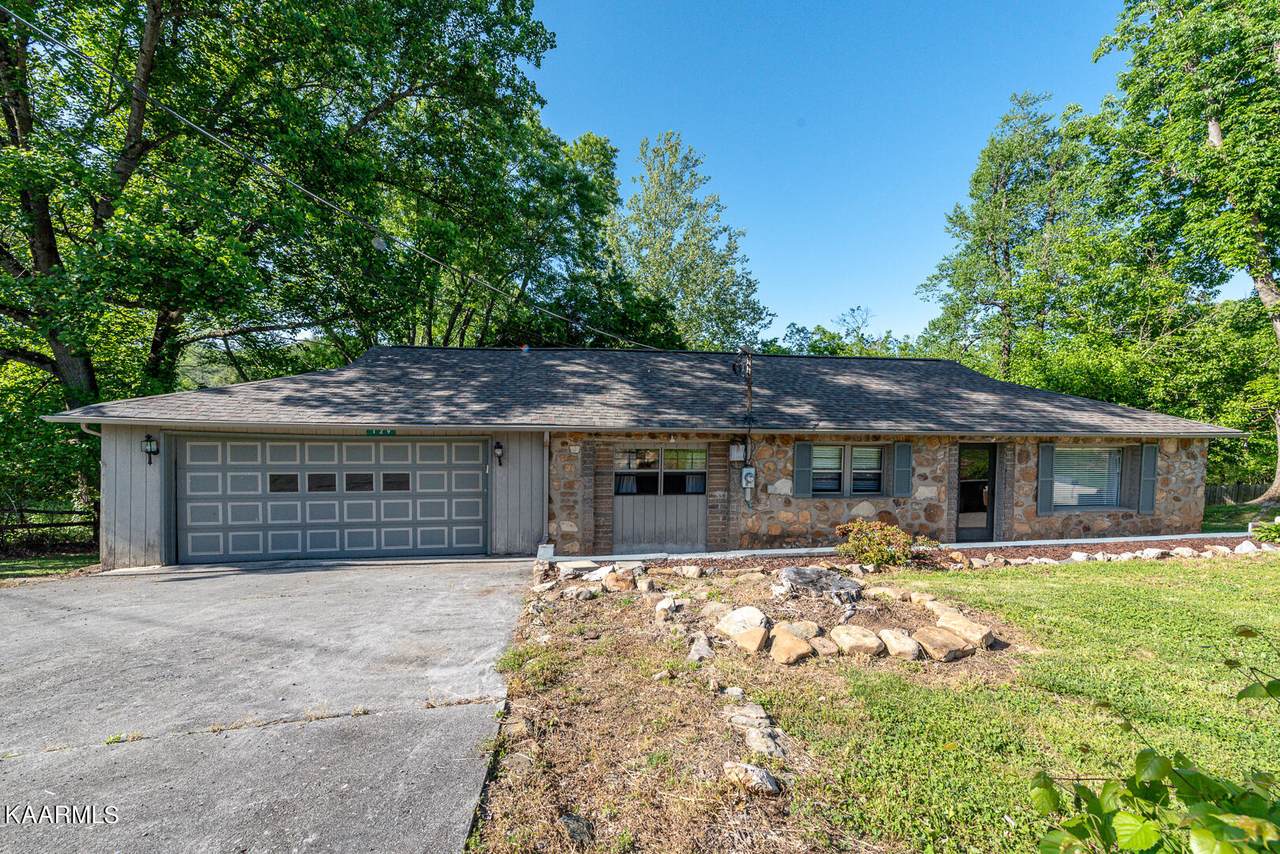 129 Huskey Circle - Photo 1