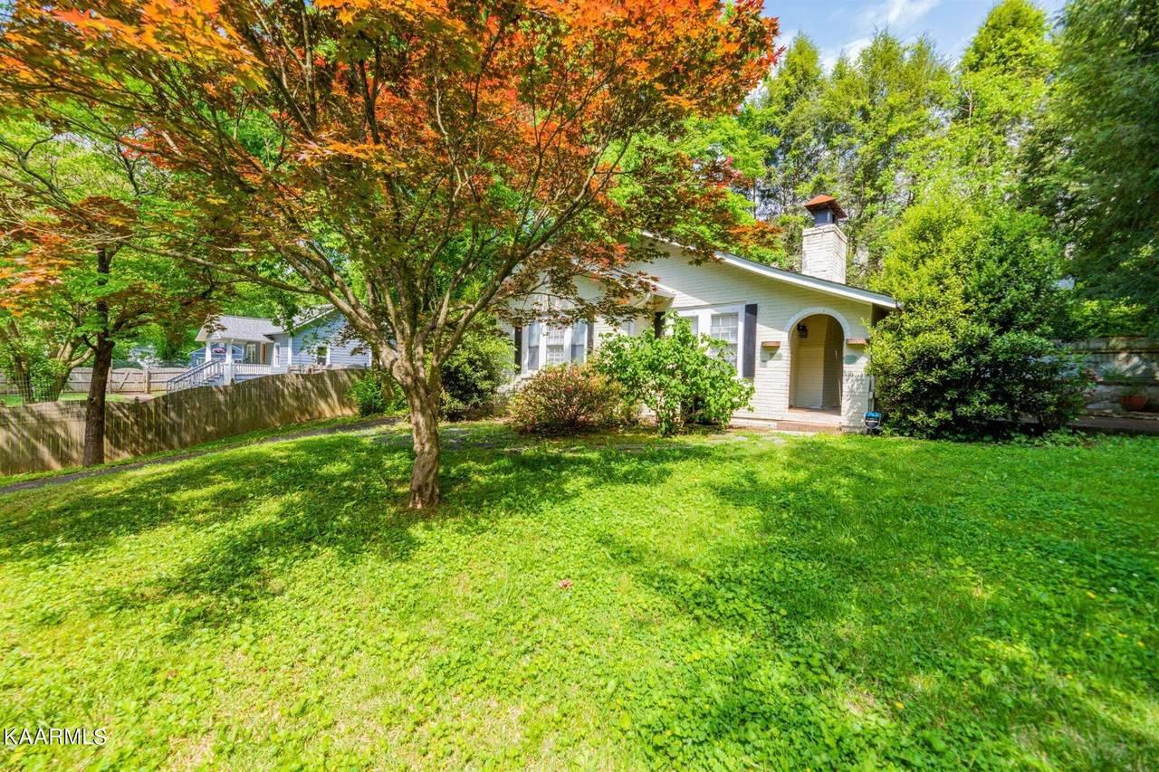 2515 Fenwood Drive - Photo 1