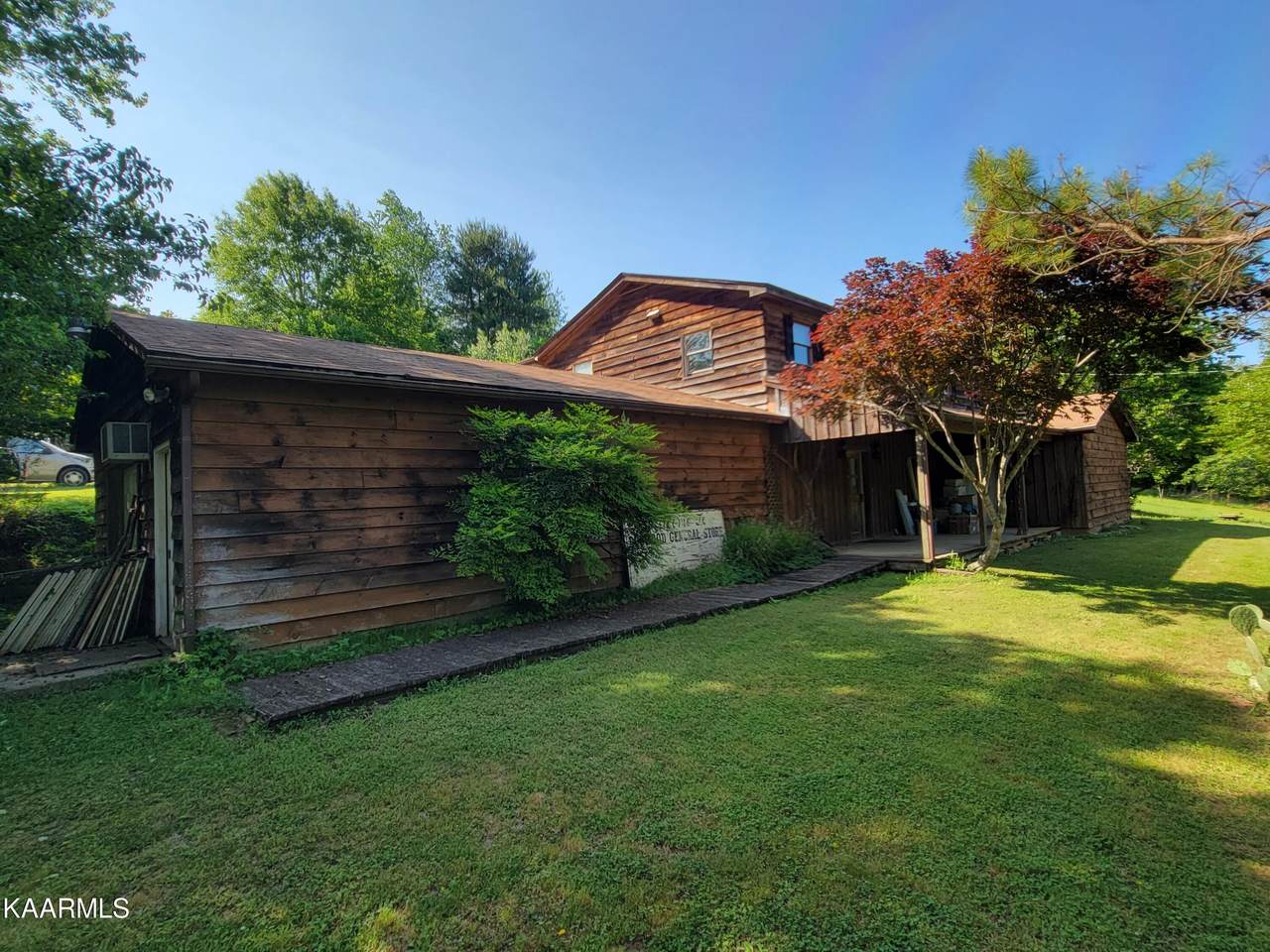 902 Little Dogwood Rd - Photo 1