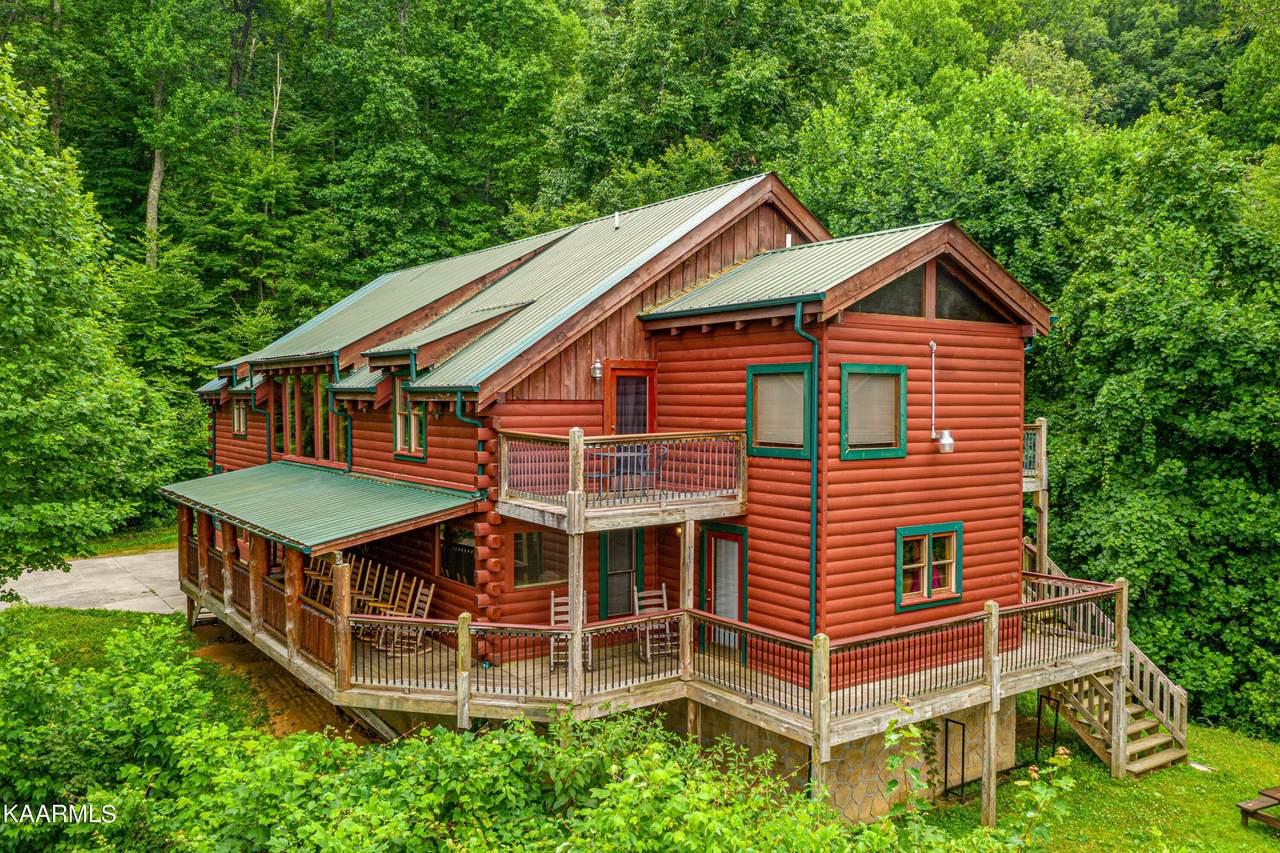 2548 Happy Hollow Rd - Photo 1