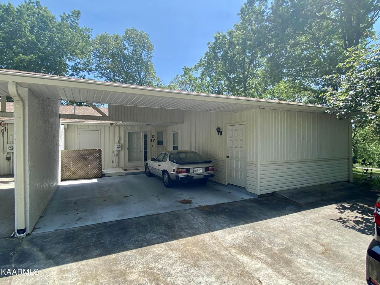 7000 Big Horn Drive - Photo 1