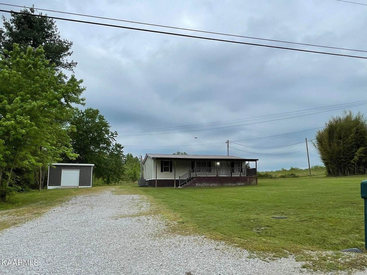 146 Woodlawn Drive - Photo 1