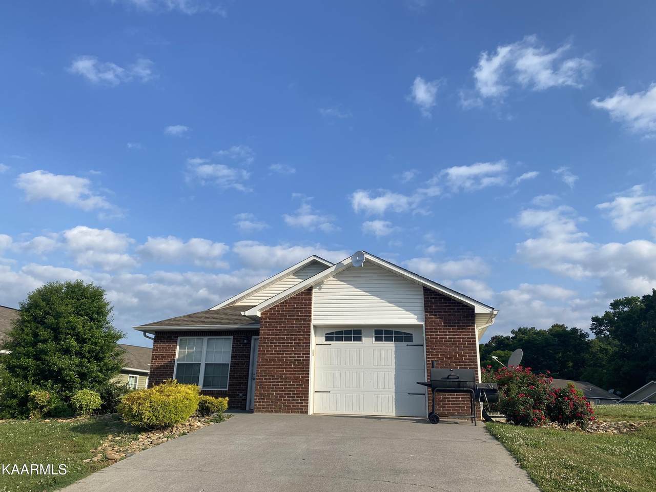 1925 Heather Lea Drive Drive - Photo 1