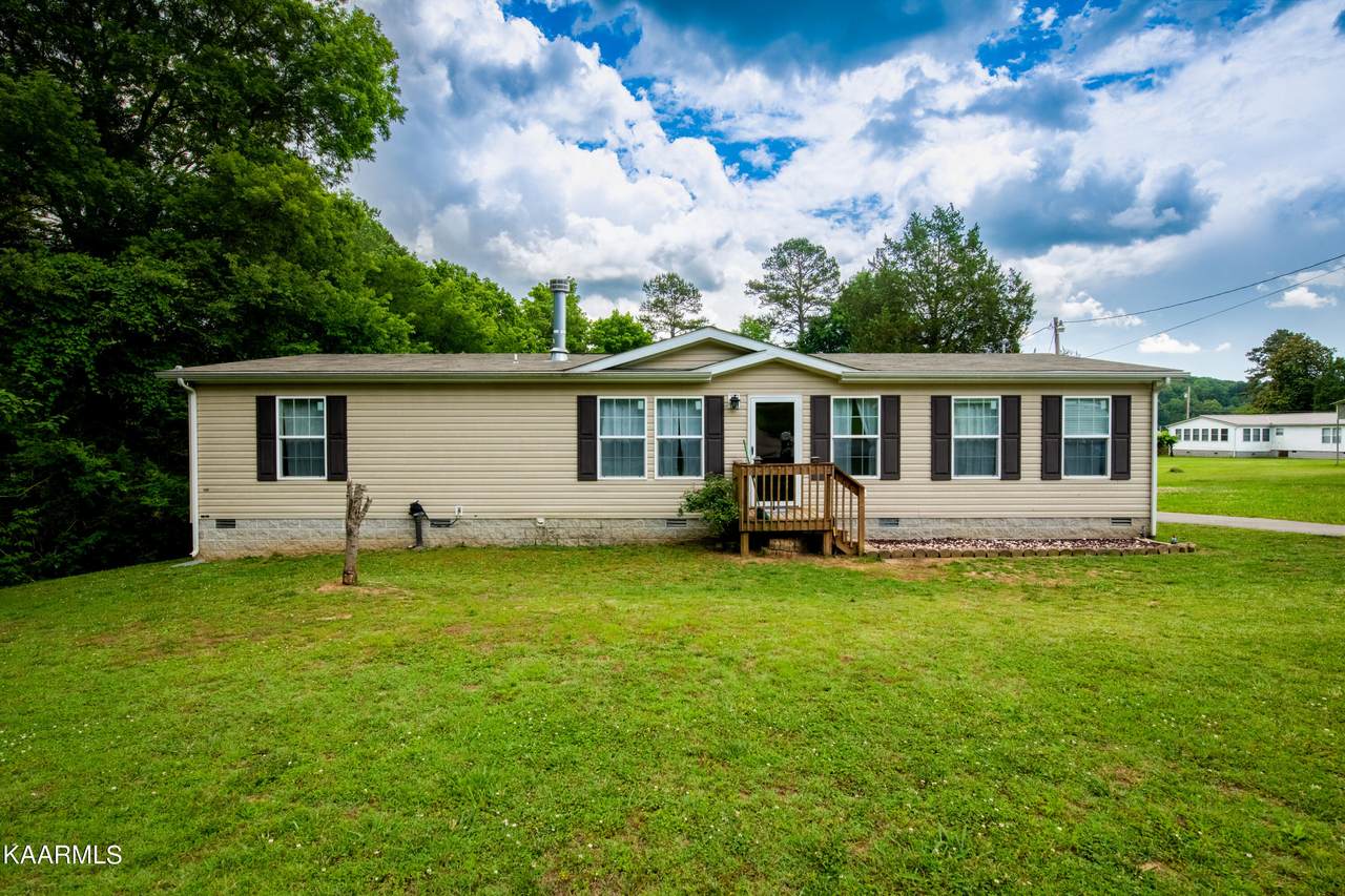 112 Warren Lane - Photo 1
