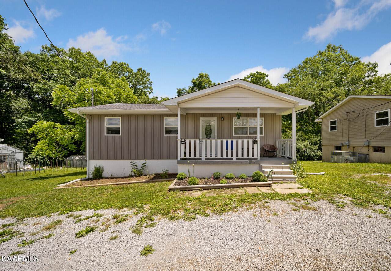 107 Darrell Ave - Photo 1