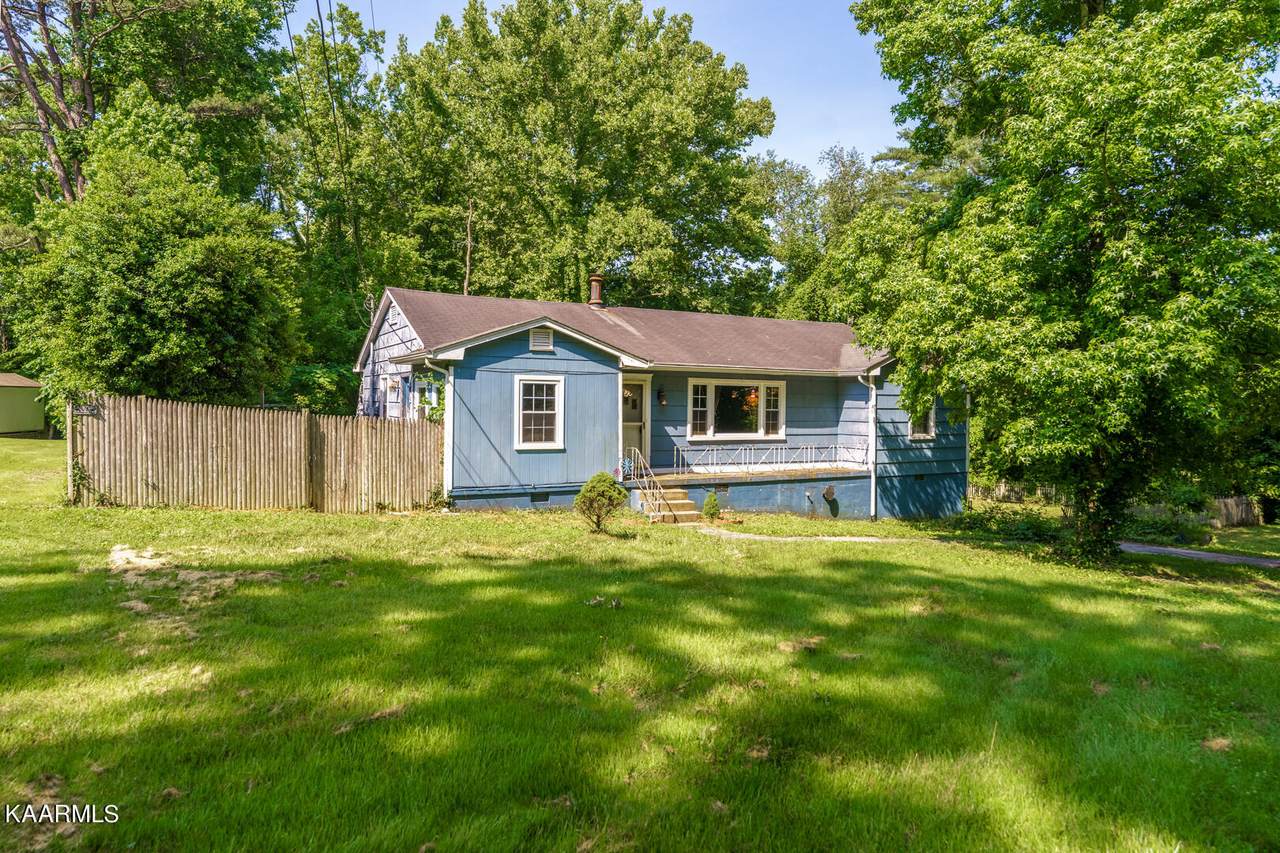712 White Oak Drive - Photo 1