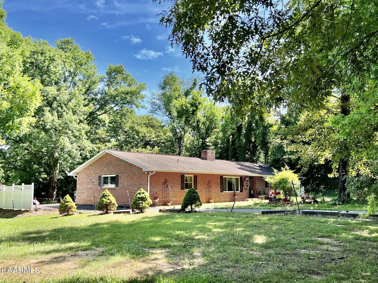 11438 Lindsey Lane - Photo 1
