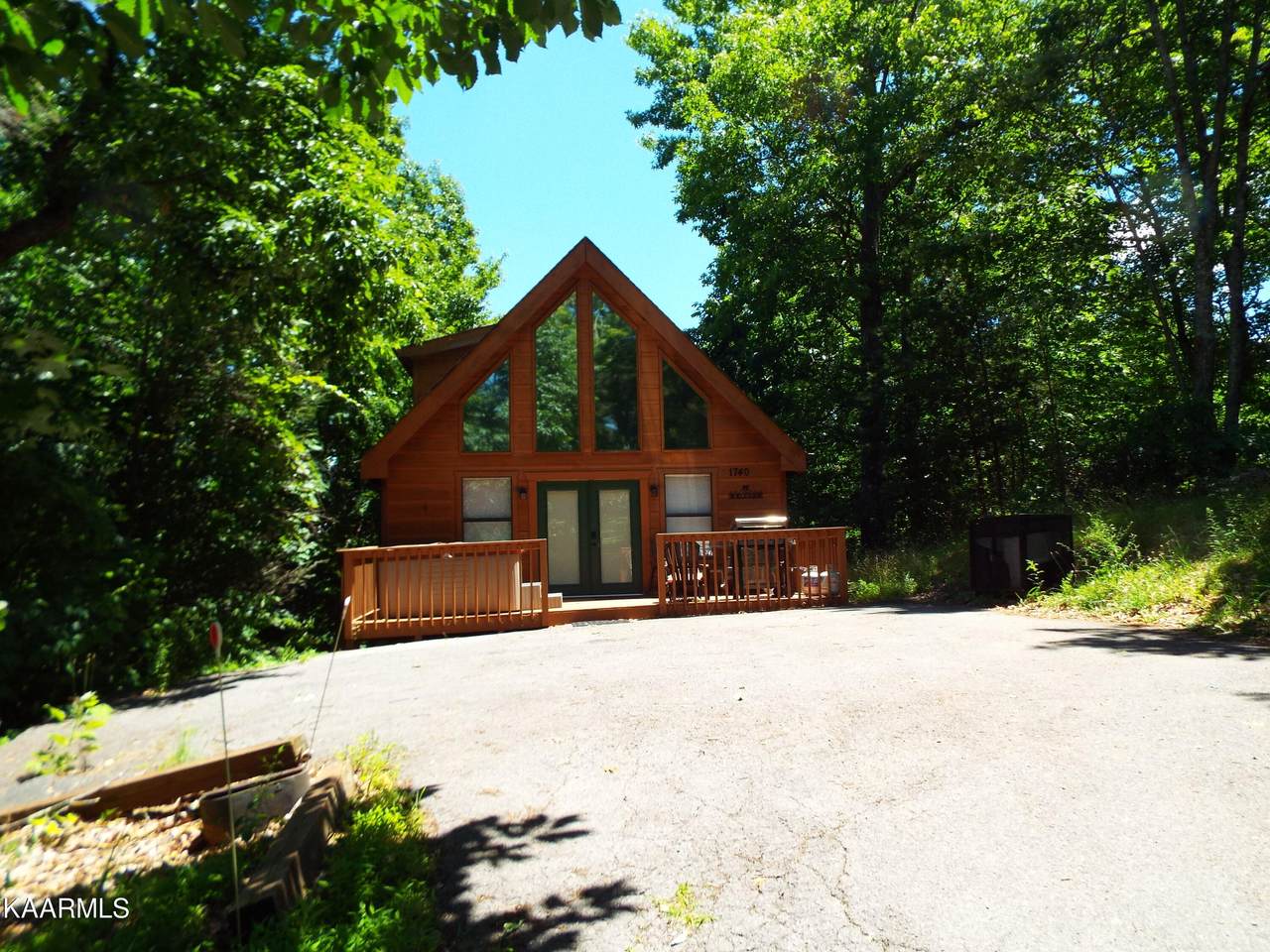 1740 Azalea Circle - Photo 1