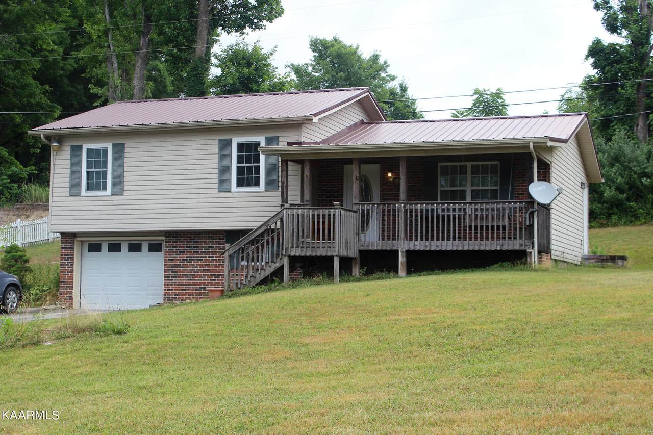 138 Clover St - Photo 1