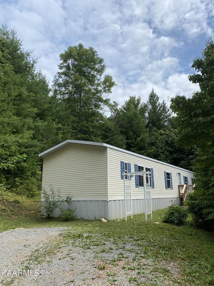 498 Barney Creek Rd - Photo 1