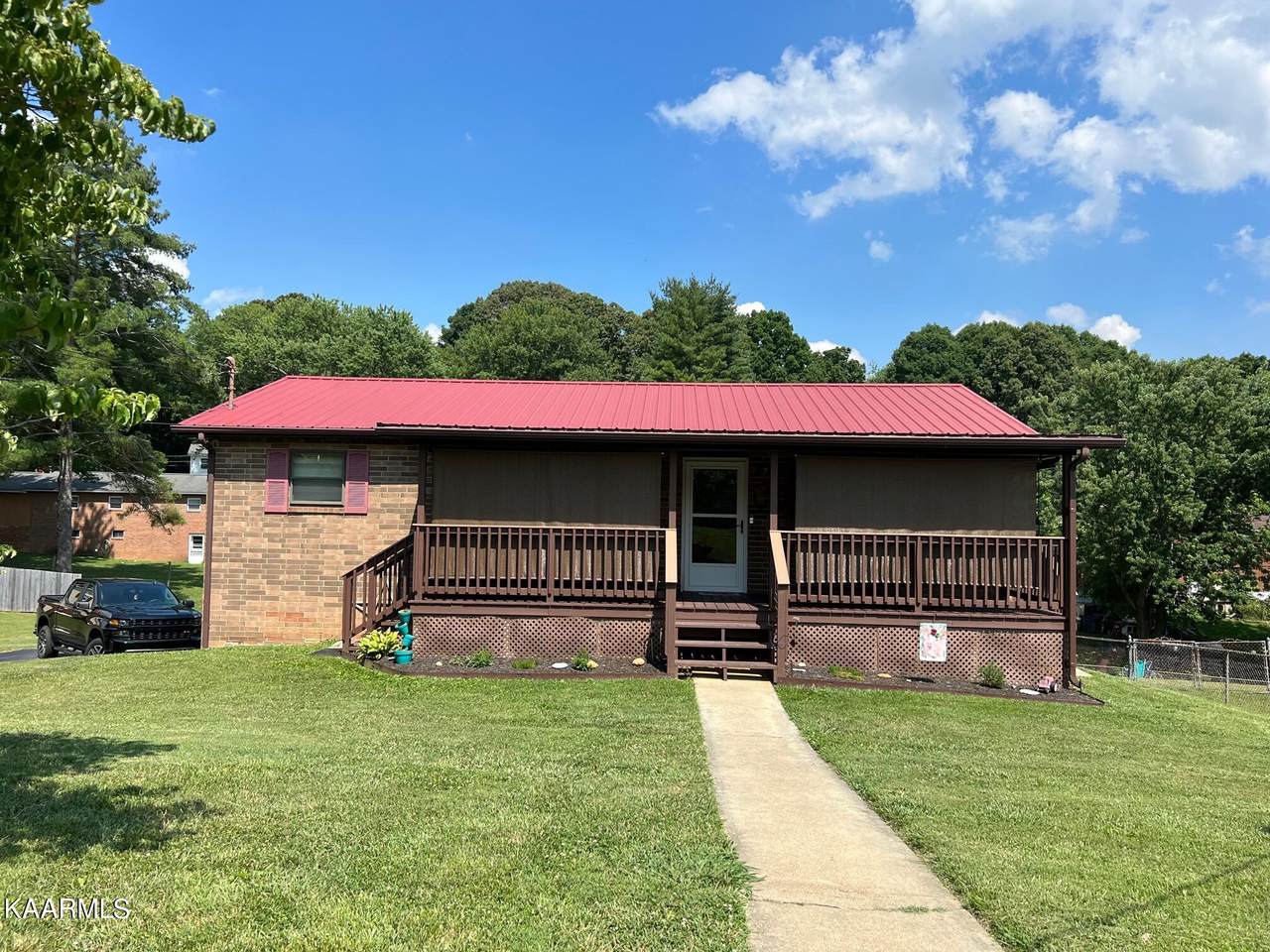 715 Choctaw Drive - Photo 1