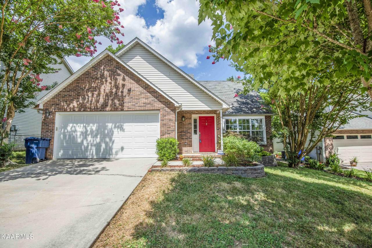 709 Settlers Pond Way - Photo 1