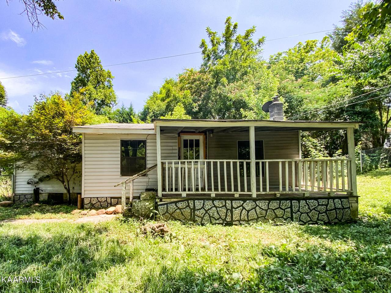930 Tarklin Valley Rd - Photo 1
