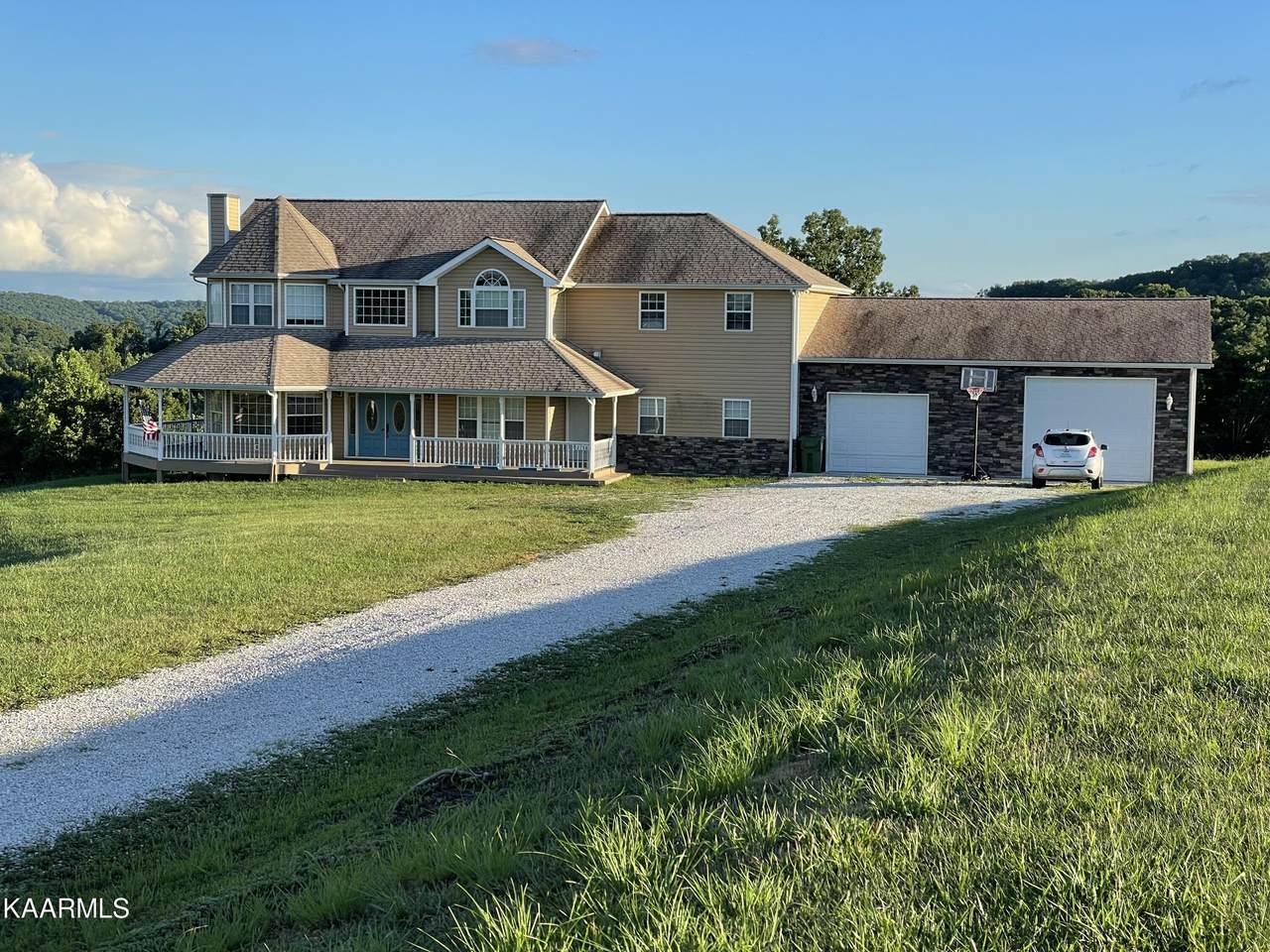 2756 Pinecrest Rd - Photo 1