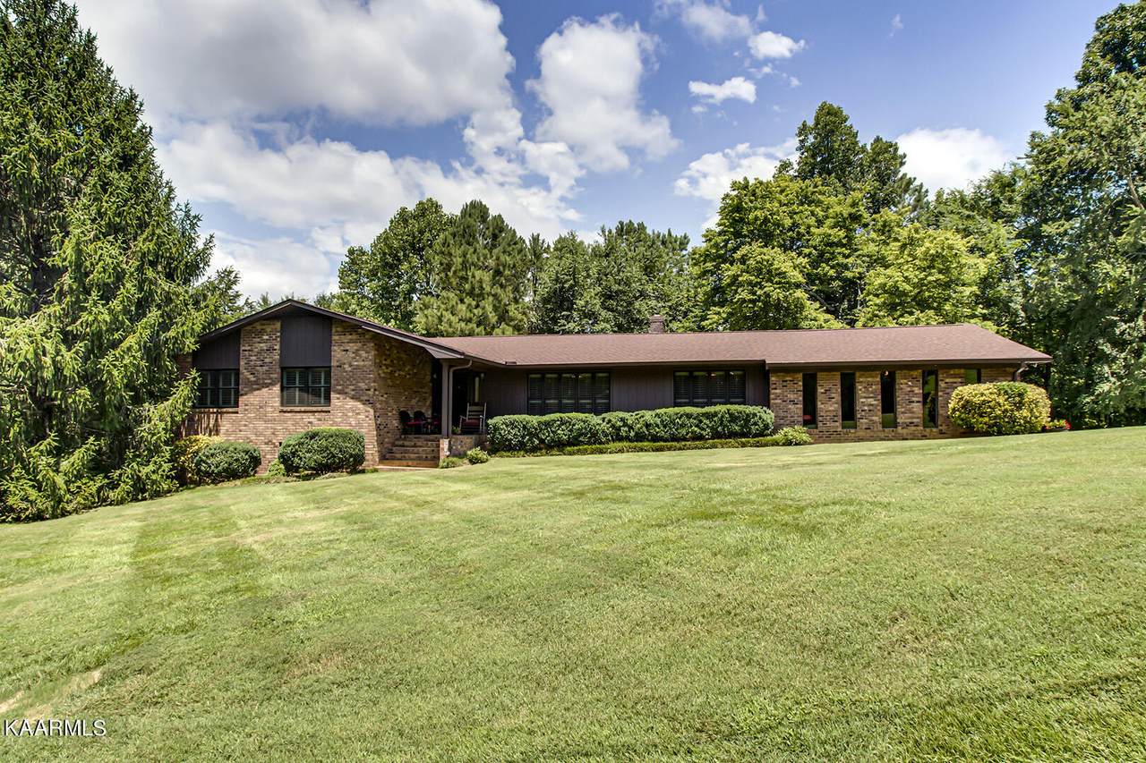 525 Dogwood Circle - Photo 1