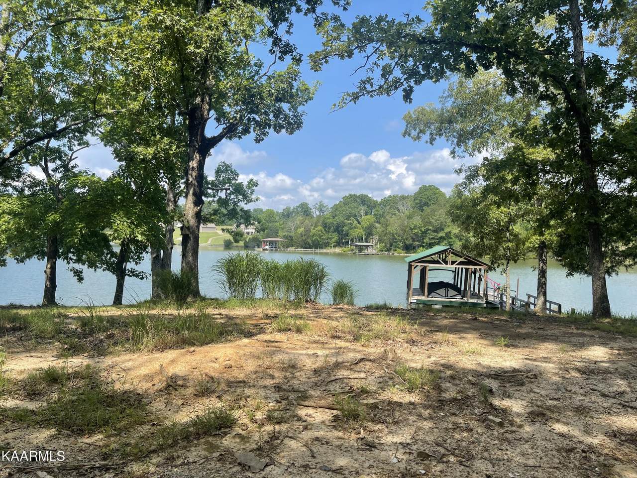 132 Hatt Ln - Photo 1