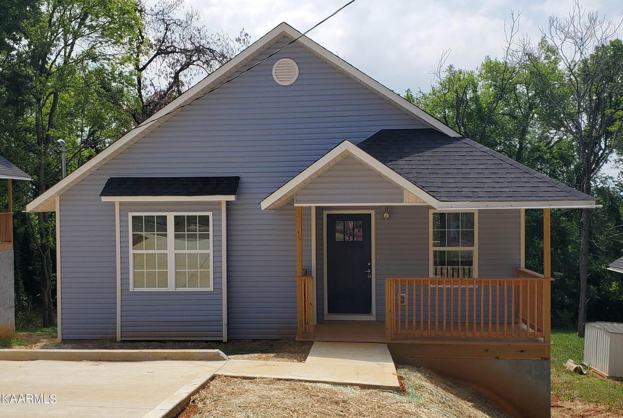 1932 Vermont Ave - Photo 1