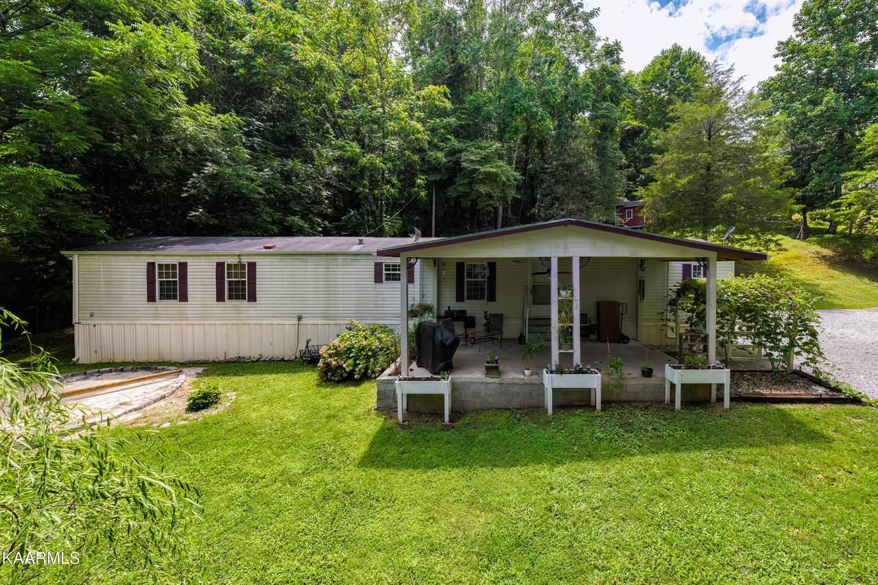 2282 Bethlehem Rd - Photo 1