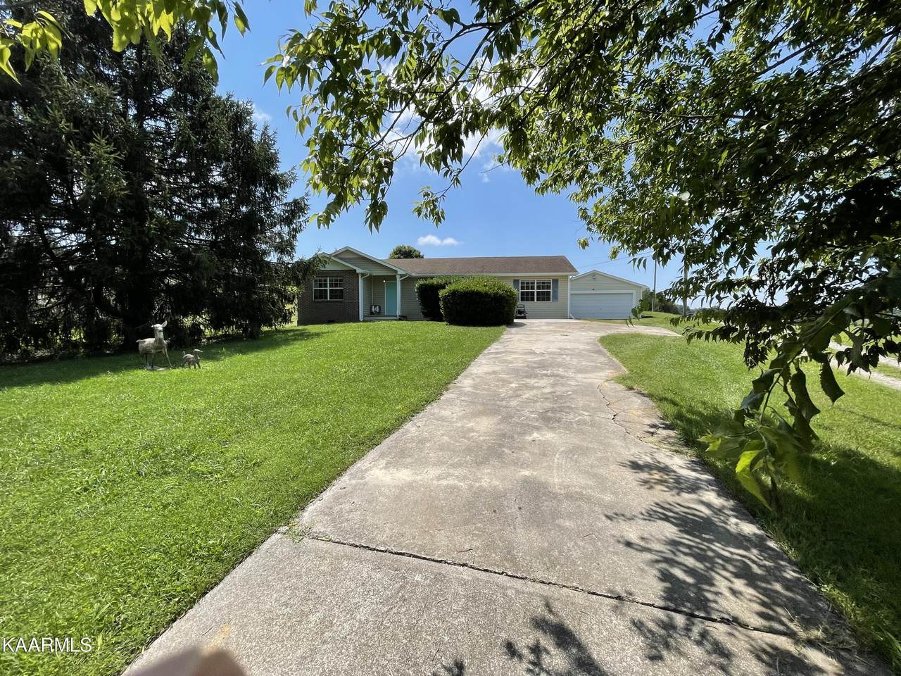 460 Glenlock Rd - Photo 1