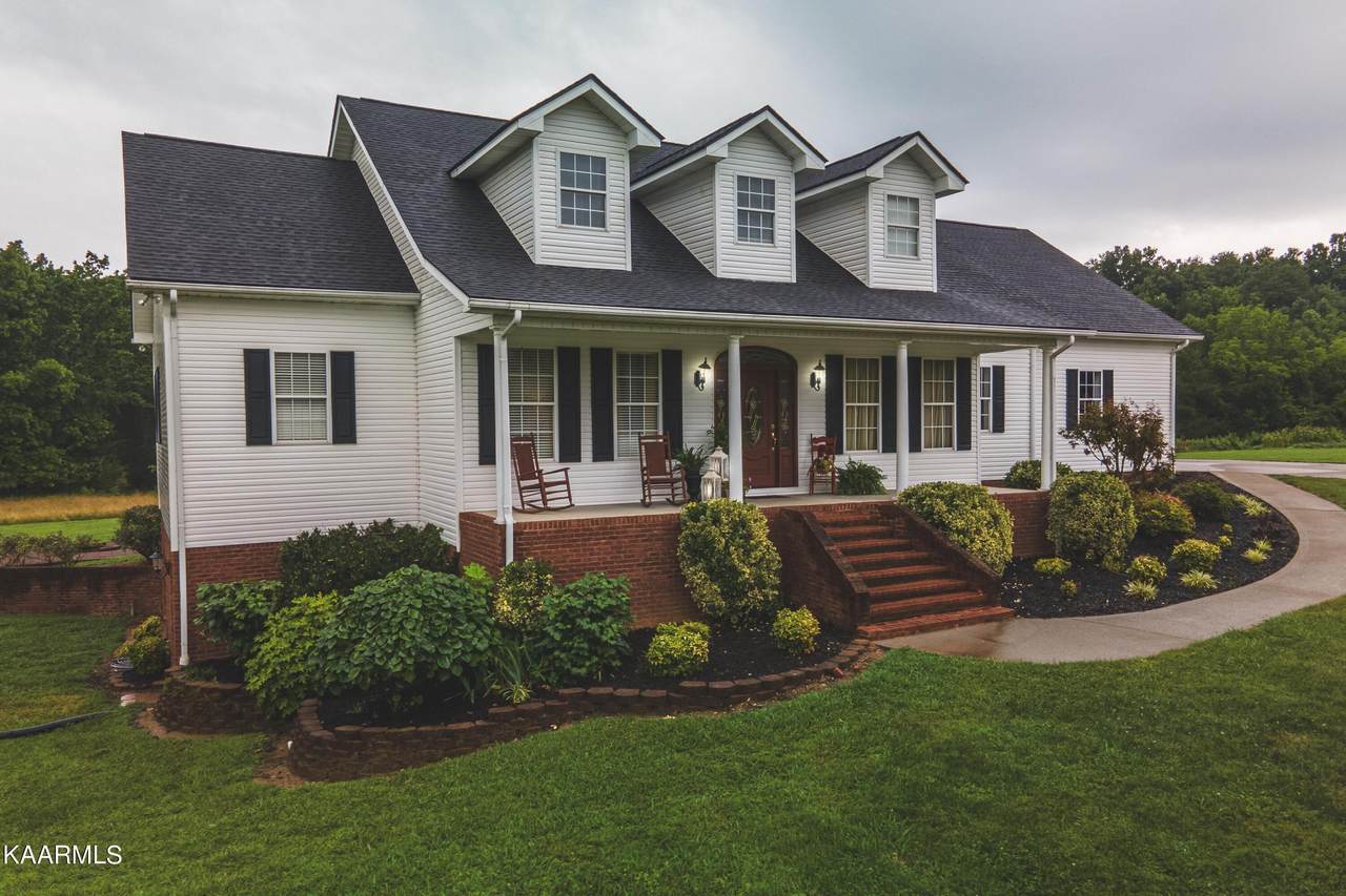 777 Gateway Lane - Photo 1