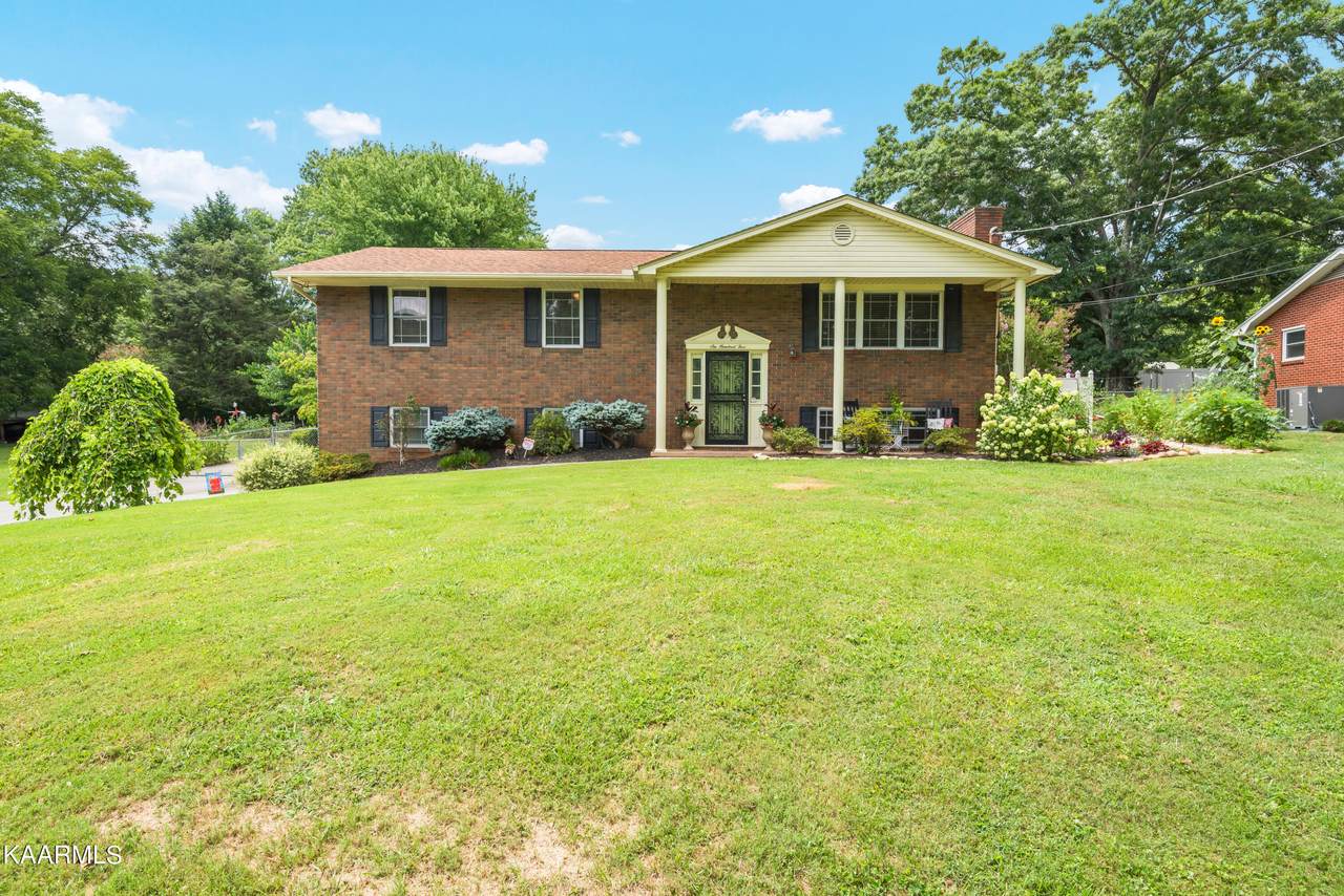 605 Ensley Drive - Photo 1