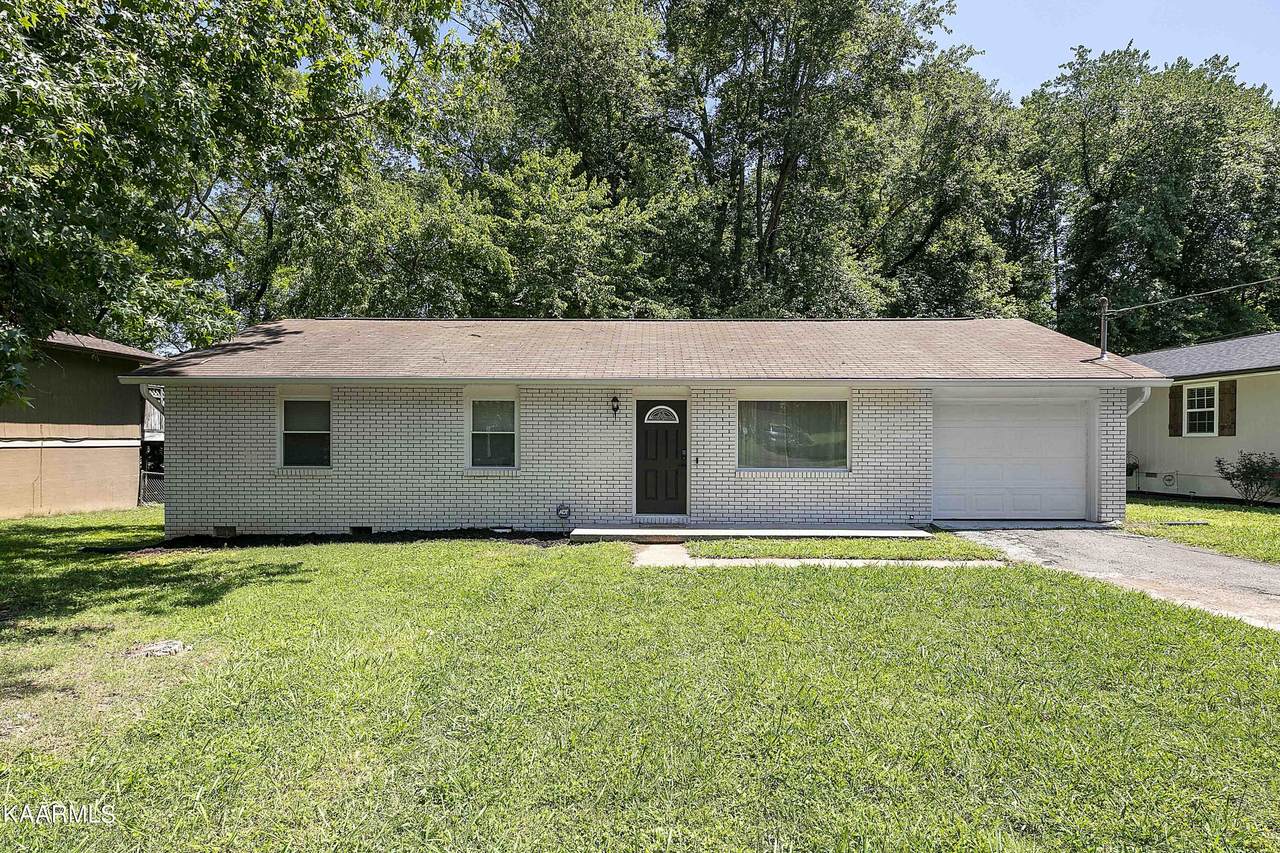 6504 Ellesmere Drive - Photo 1
