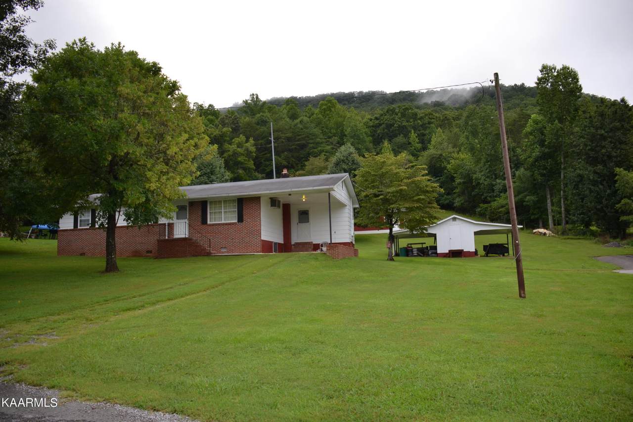 110 Walnut St - Photo 1