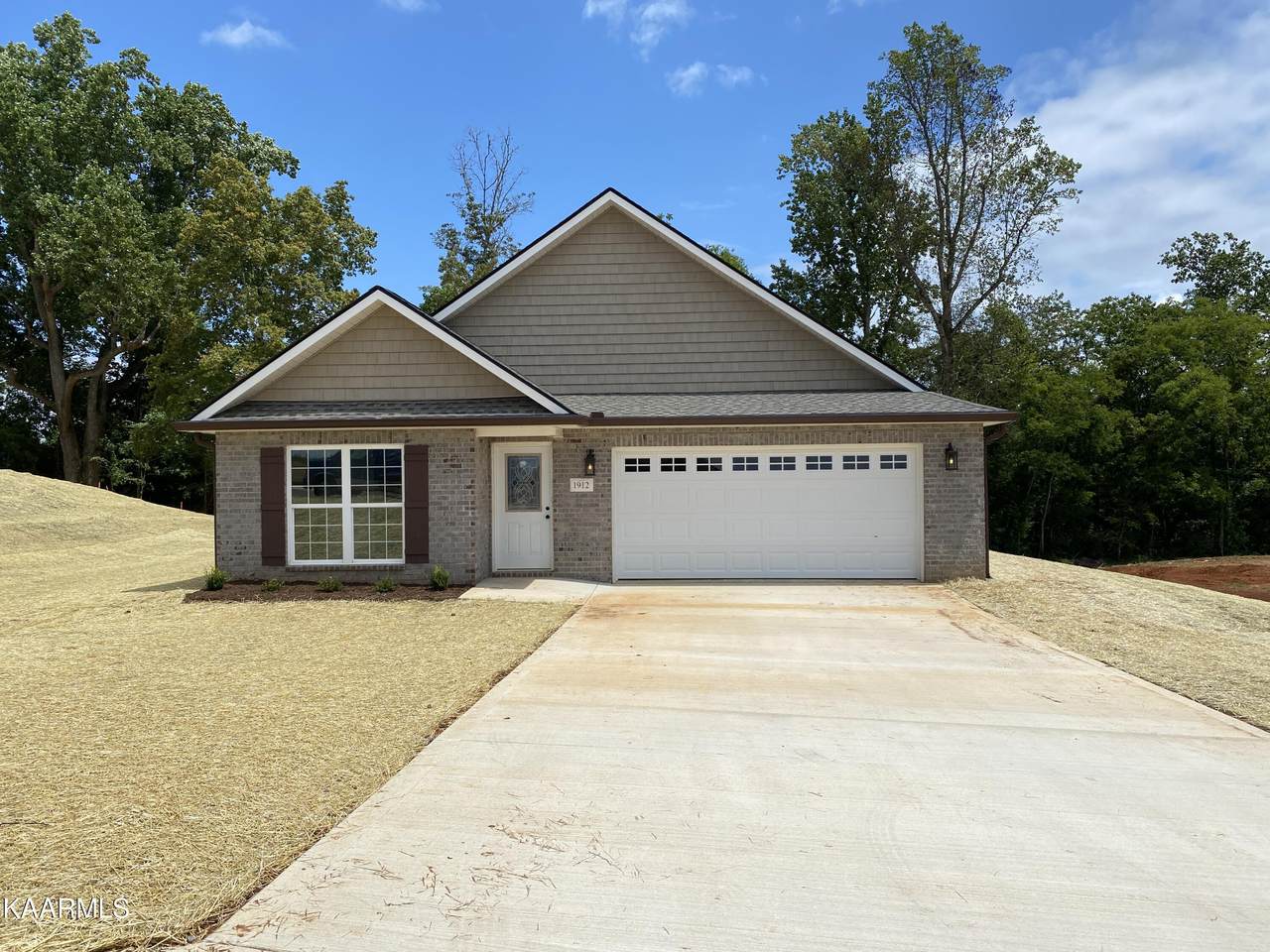 1912 Griffitts Mill Circle - Photo 1