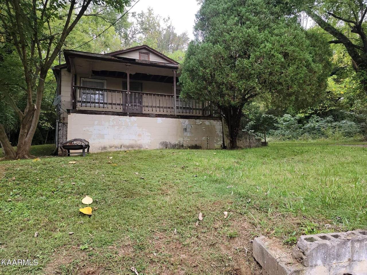 3807 Hampton Ave - Photo 1