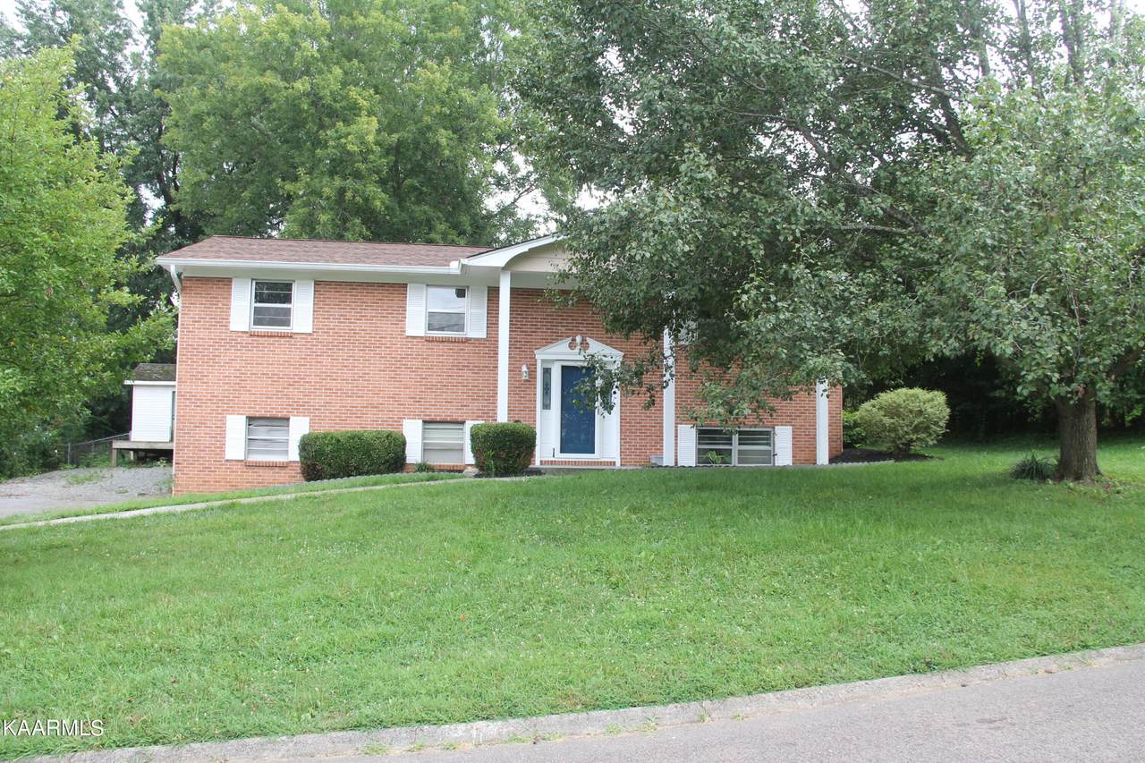 3500 Fountaincrest Drive - Photo 1