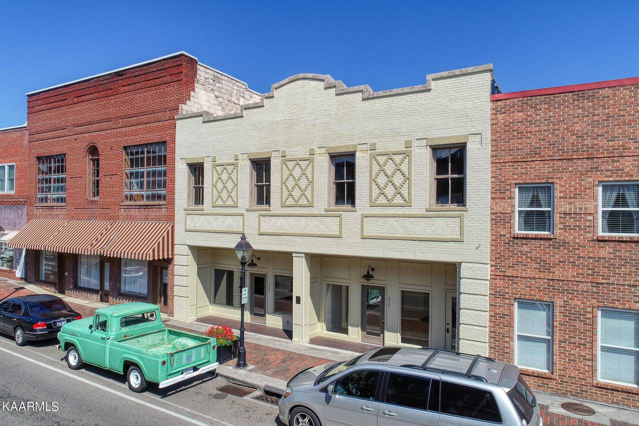 213/215 Main St - Photo 1