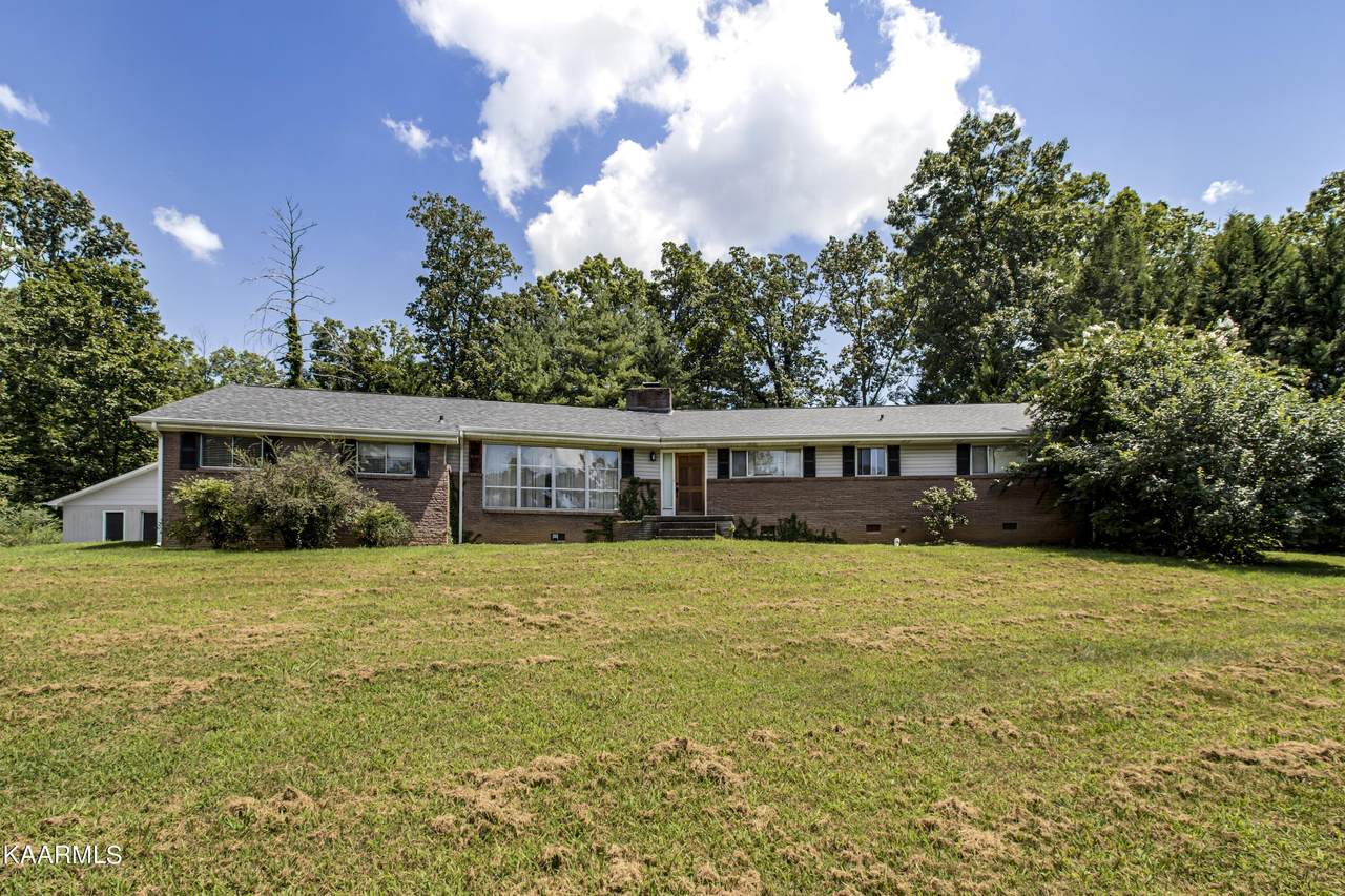 403 Hillandale Drive - Photo 1