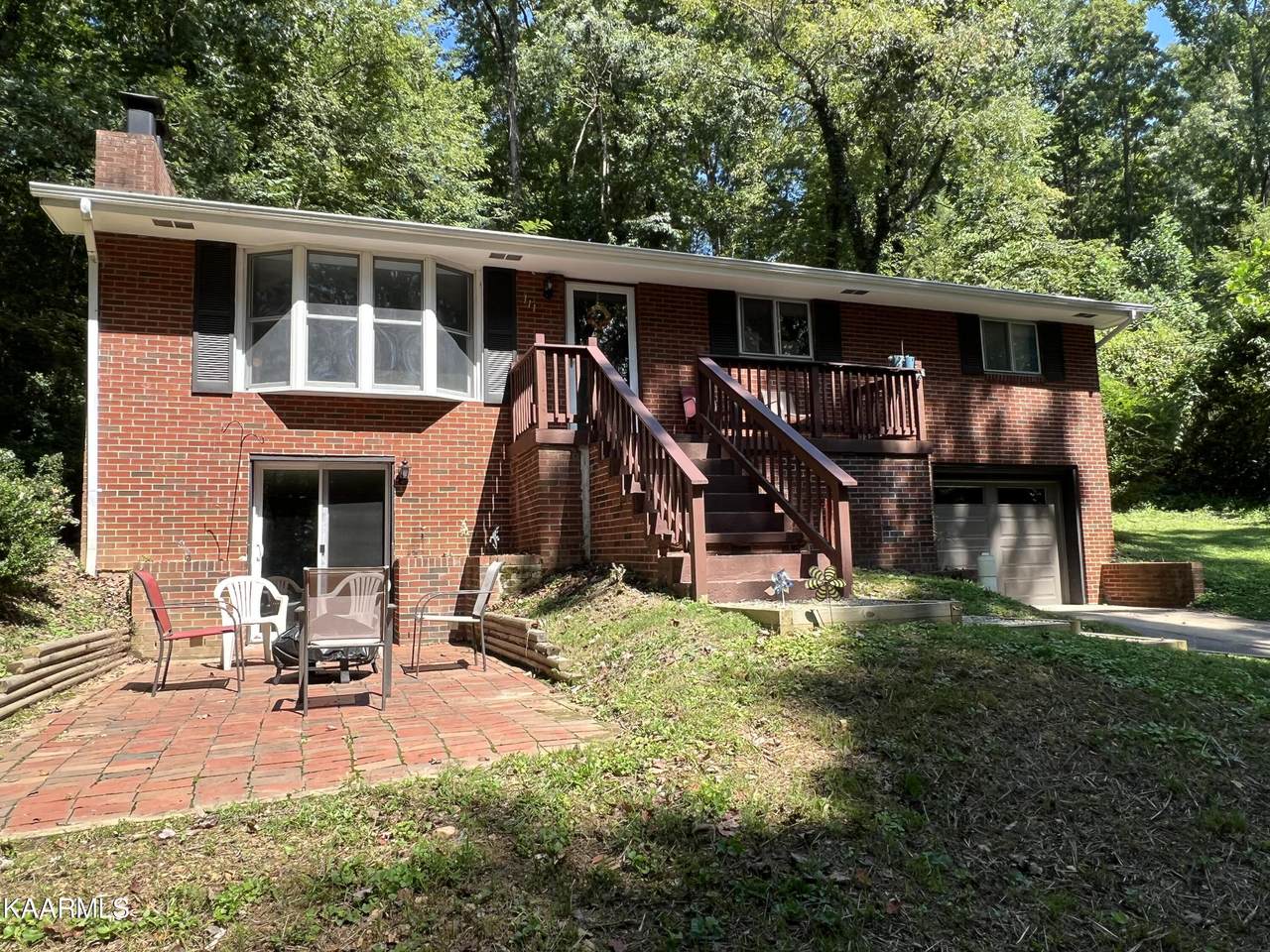 111 Maple Tree Lane - Photo 1