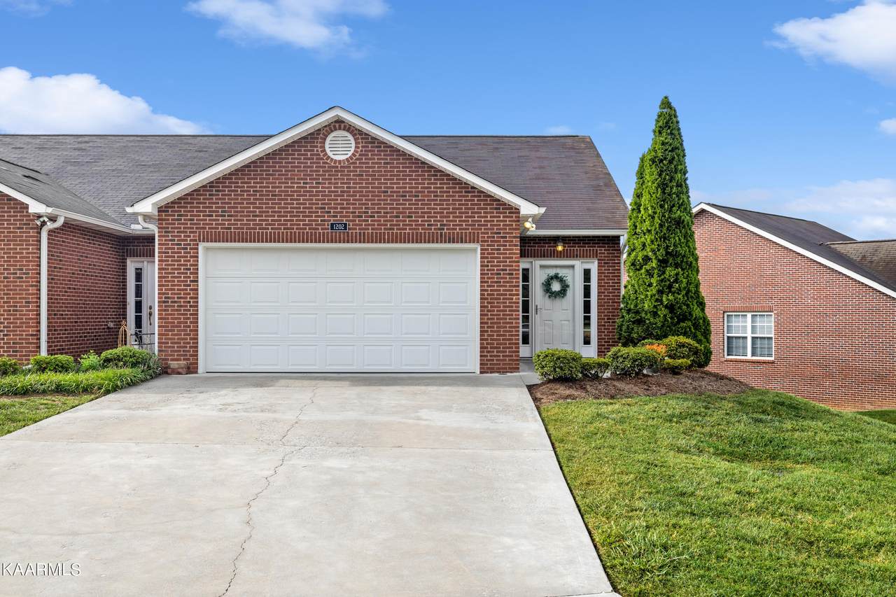 1202 Harbin Ridge Lane - Photo 1