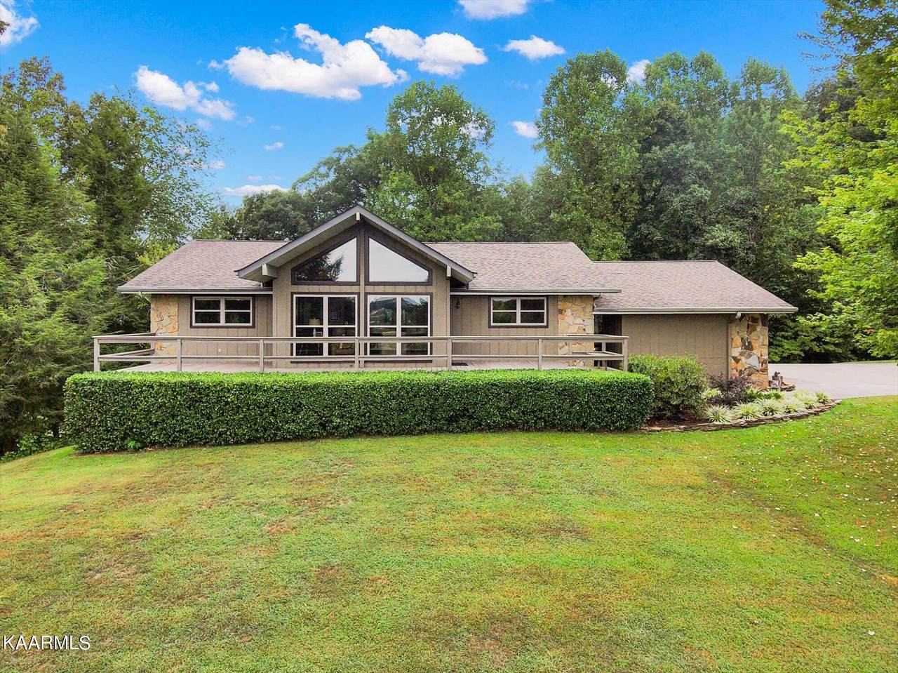 1102 Winding Drive - Photo 1