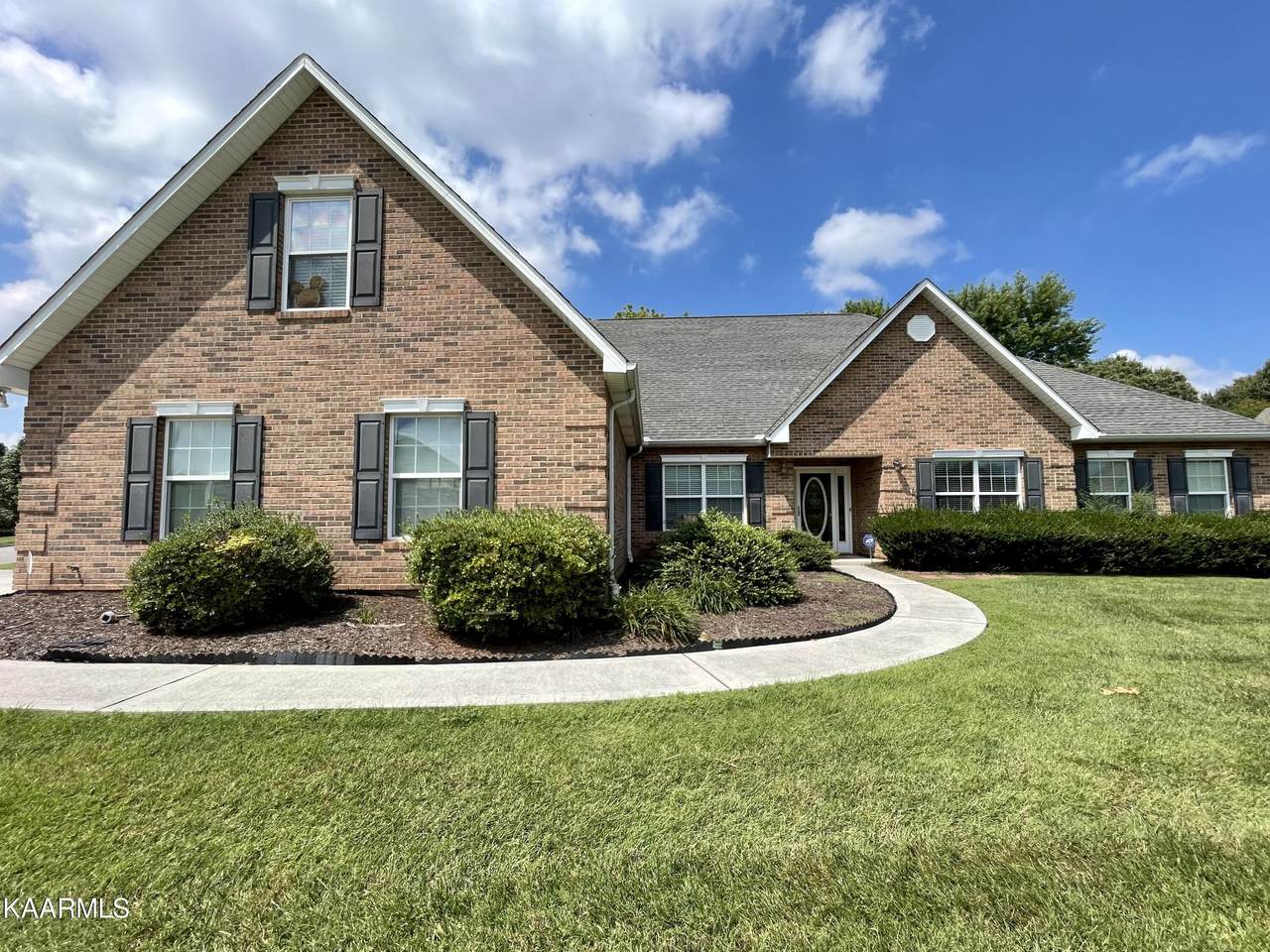 301 Stonebreeze Drive - Photo 1