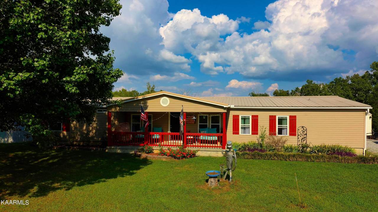 193 Center Rd - Photo 1