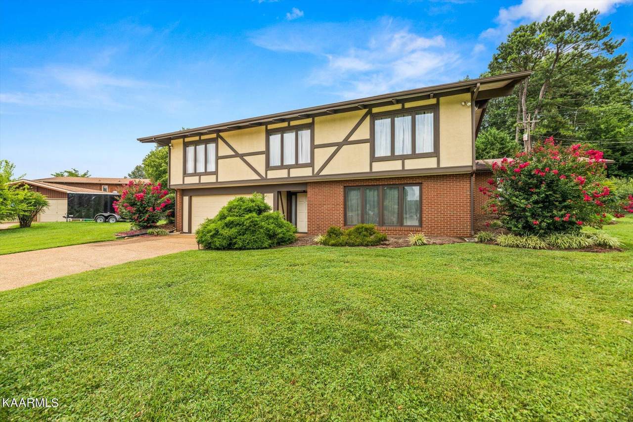 7553 Berkshire Blvd - Photo 1