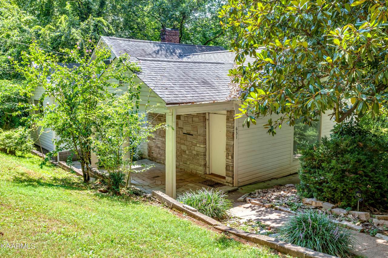 631 Red Bud Rd - Photo 1