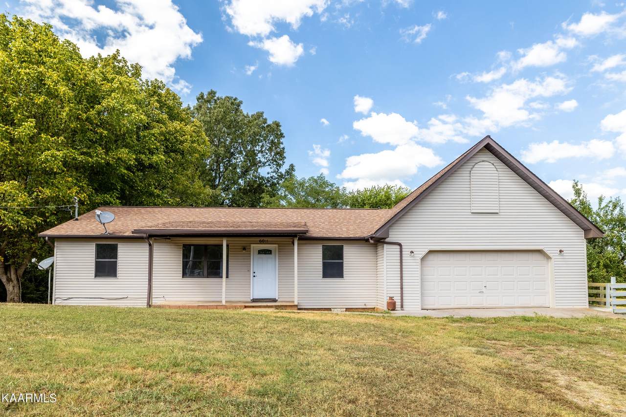 6011 Janeway Rd - Photo 1