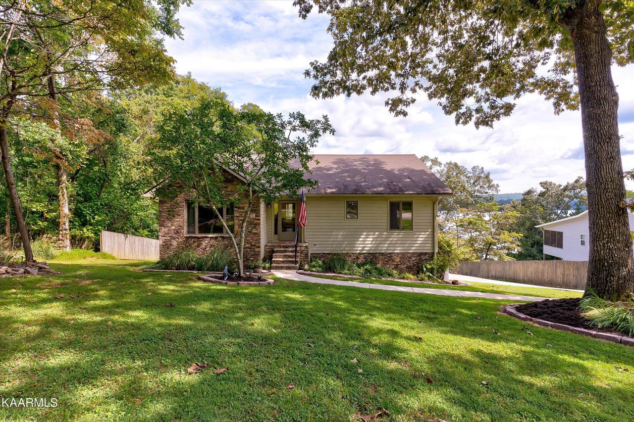 260 Pin Oak Drive - Photo 1