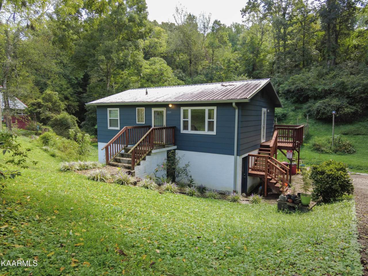 2309 Wolf Valley Rd - Photo 1