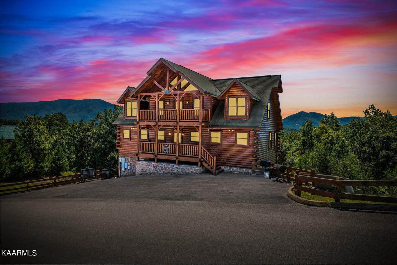 2736 Mountain Preserve Drive - Photo 1