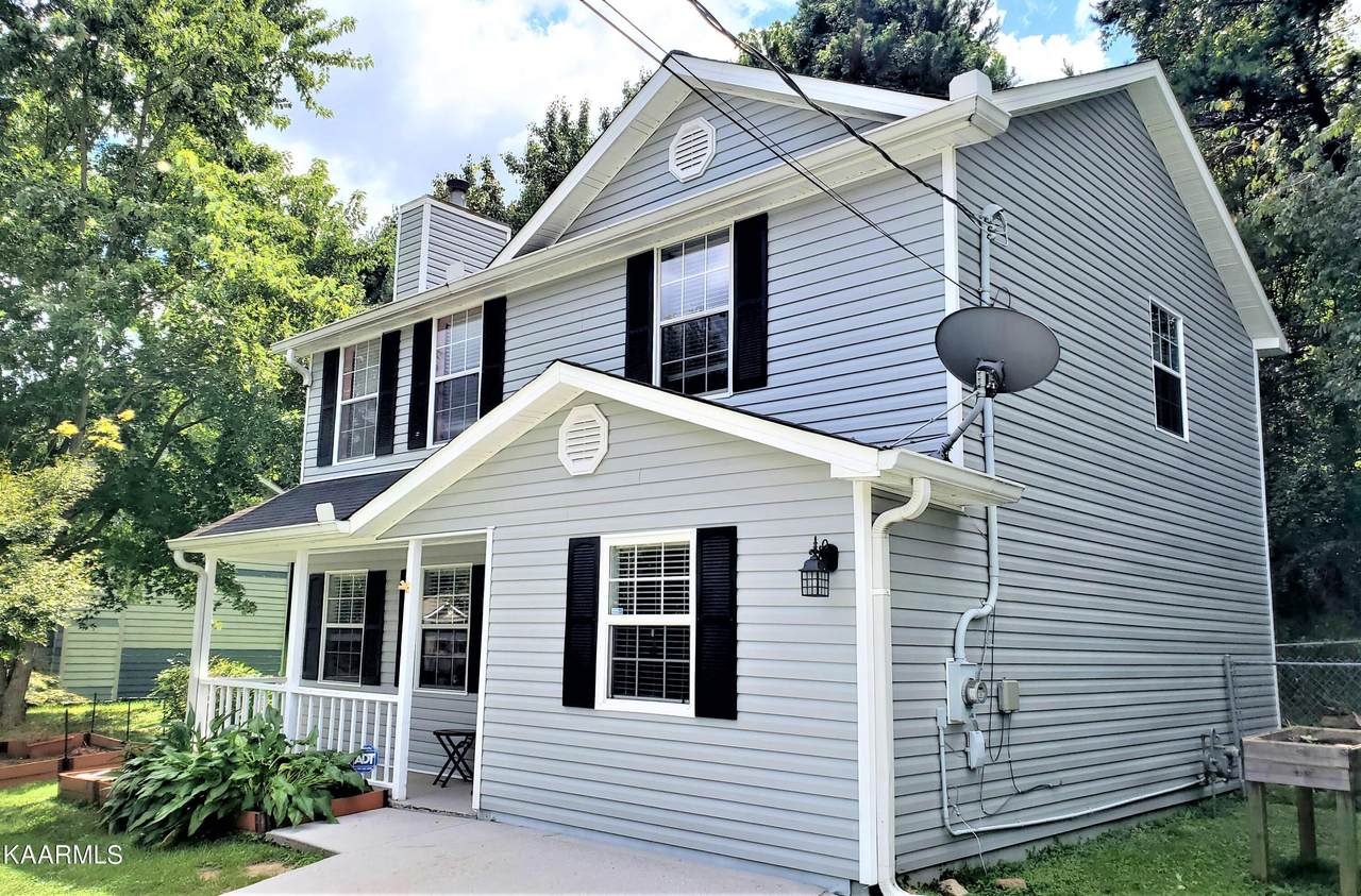 4625 Woodbridge Lane - Photo 1