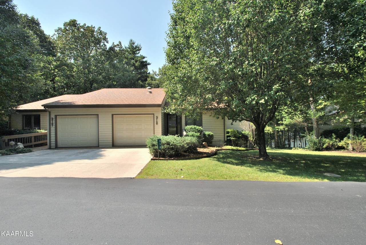 318 Lake Catherine Circle - Photo 1